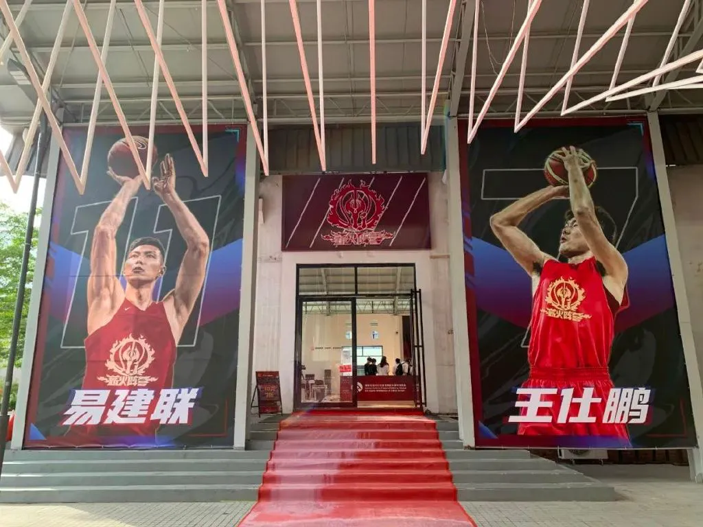 如何安排篮球主力的赛季前训练_0
